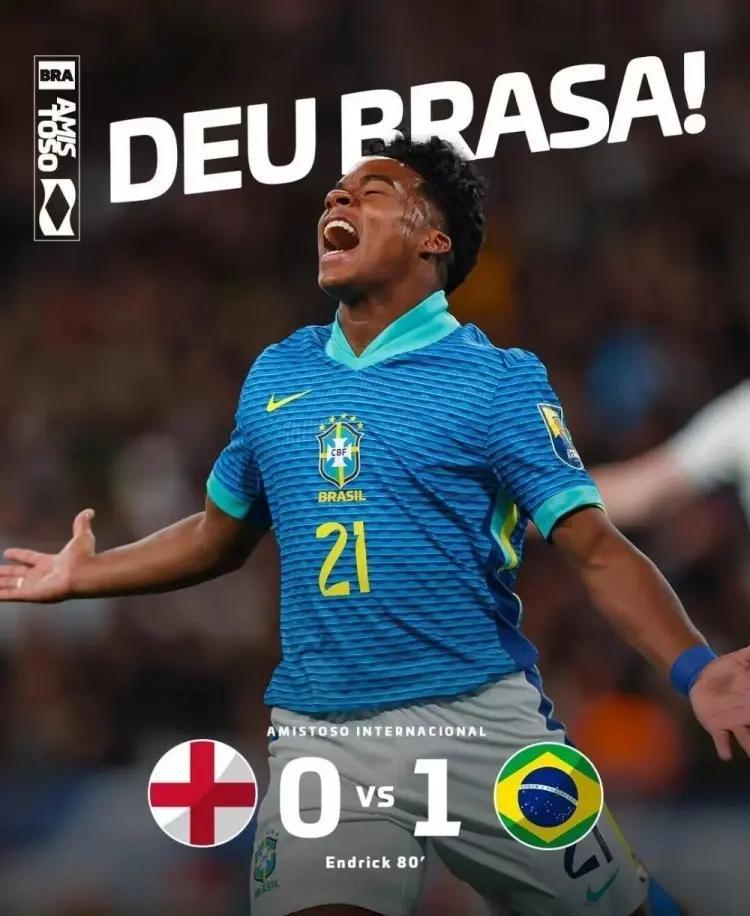 法国队门将神勇扑救，力保零封