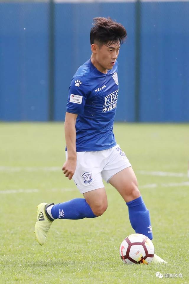 包含福建队主场战胜实力强劲对手，再添一城胜利的词条