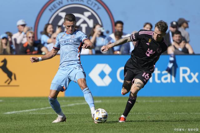 塞维利亚全队出击，迅速占据优势