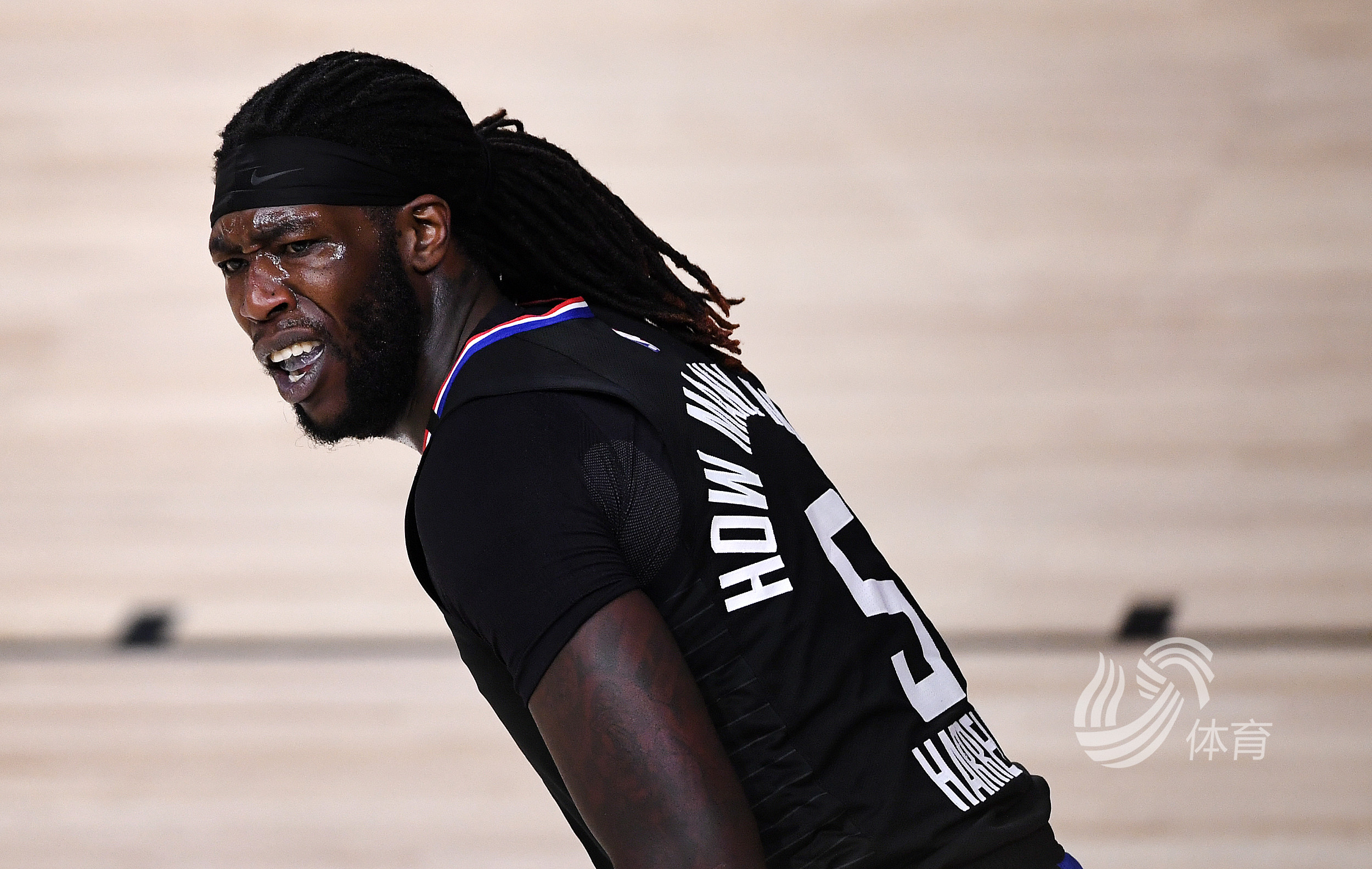 快船逆转小牛，哈雷尔关键时刻崭露头角的简单介绍