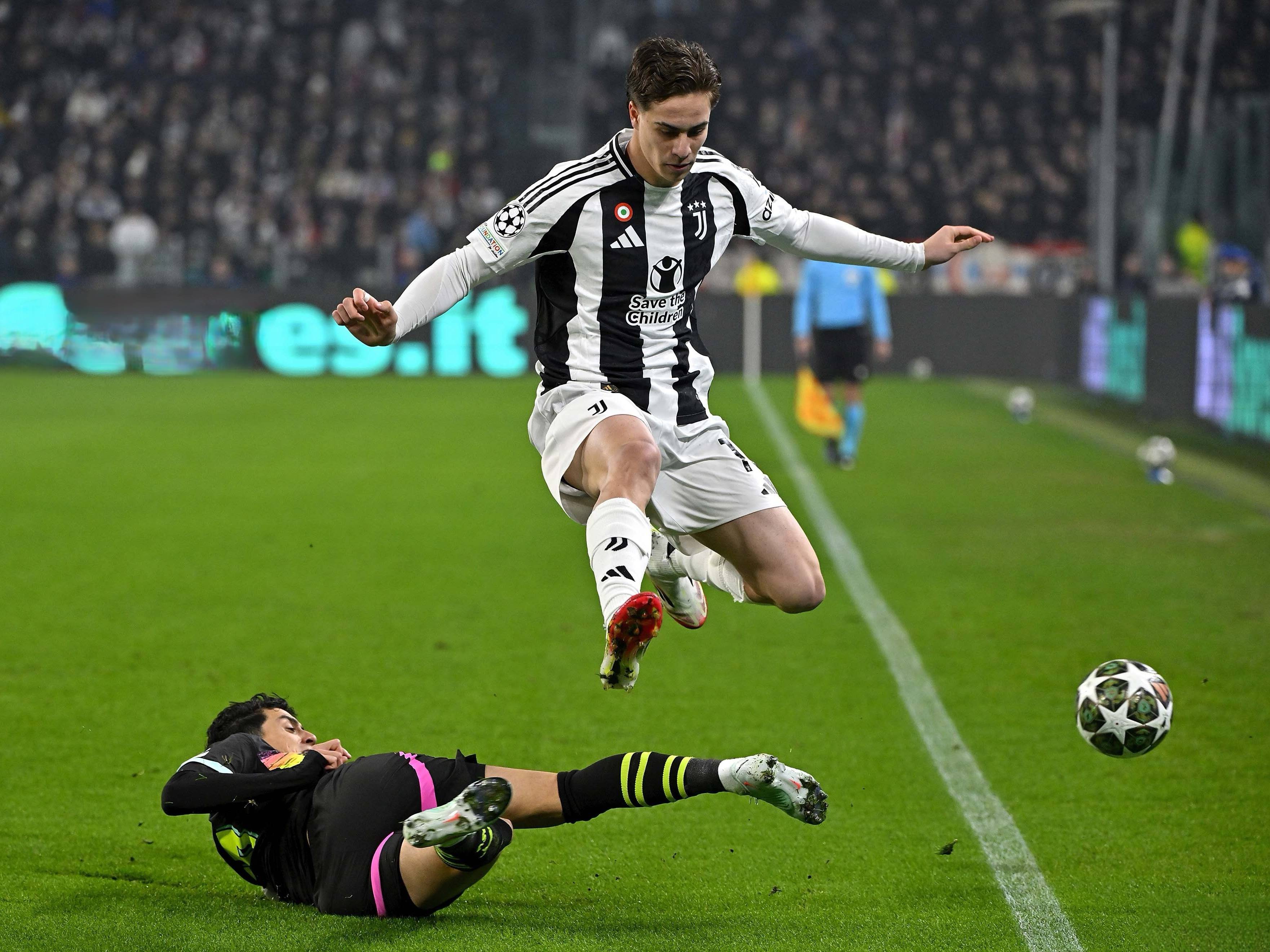 米兰体育网页版-阿贾克斯取得对皇家马德里的胜利