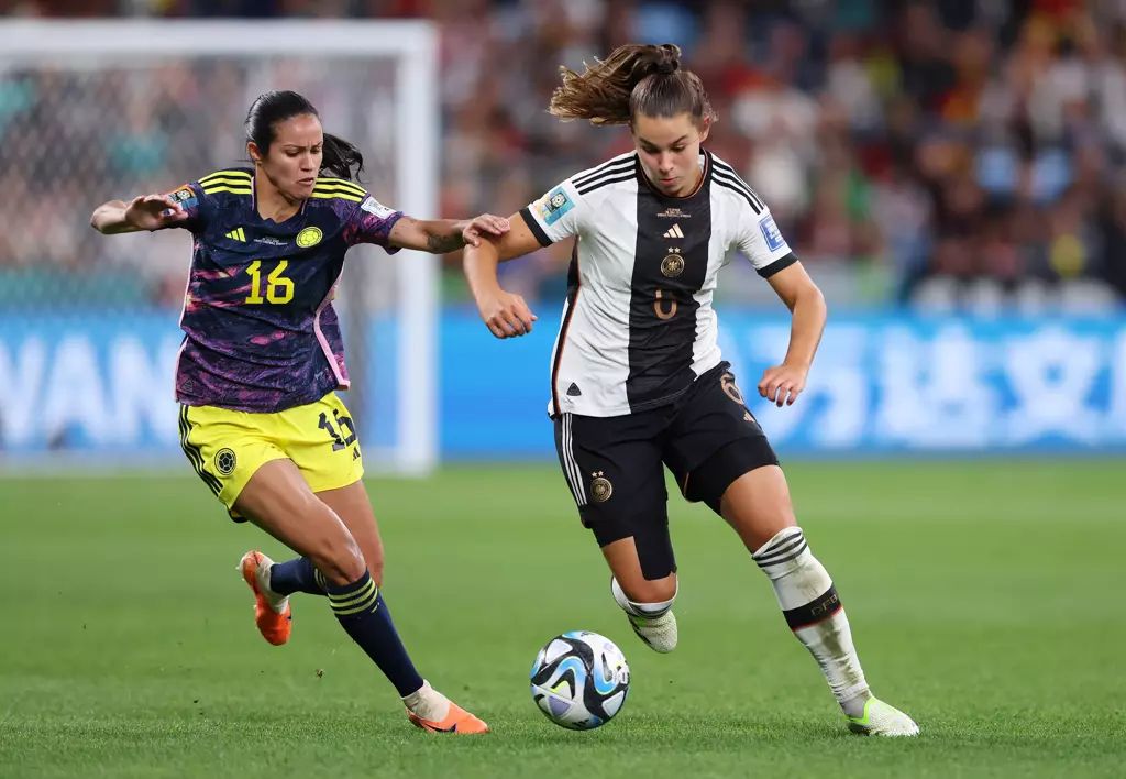 米兰体育下载-德国女足队展现实力，取得胜利晋级
