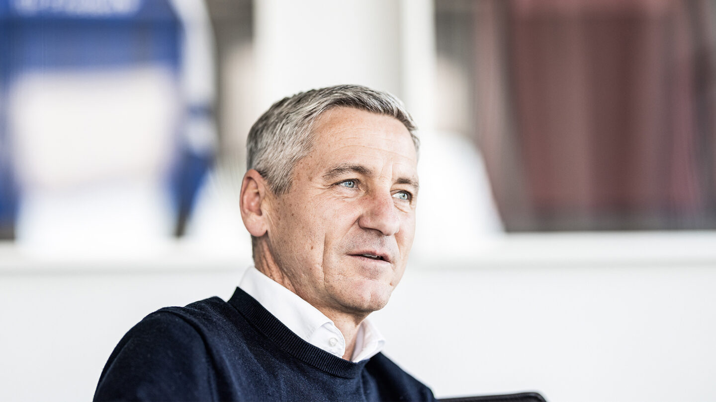 沙尔克主帅赞扬年轻新秀表现 沙尔克主帅赞扬年轻新秀表现