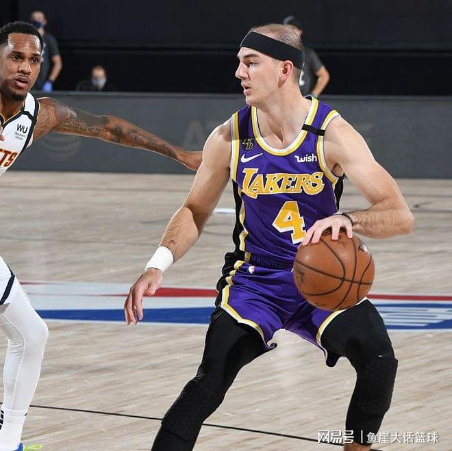 米兰体育亚洲官网-险象环生！比赛中的关键时刻的简单介绍