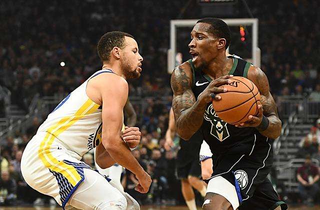 米兰体育在线-包含雄鹿胜猛龙进入总决赛，球队实力引热议的词条