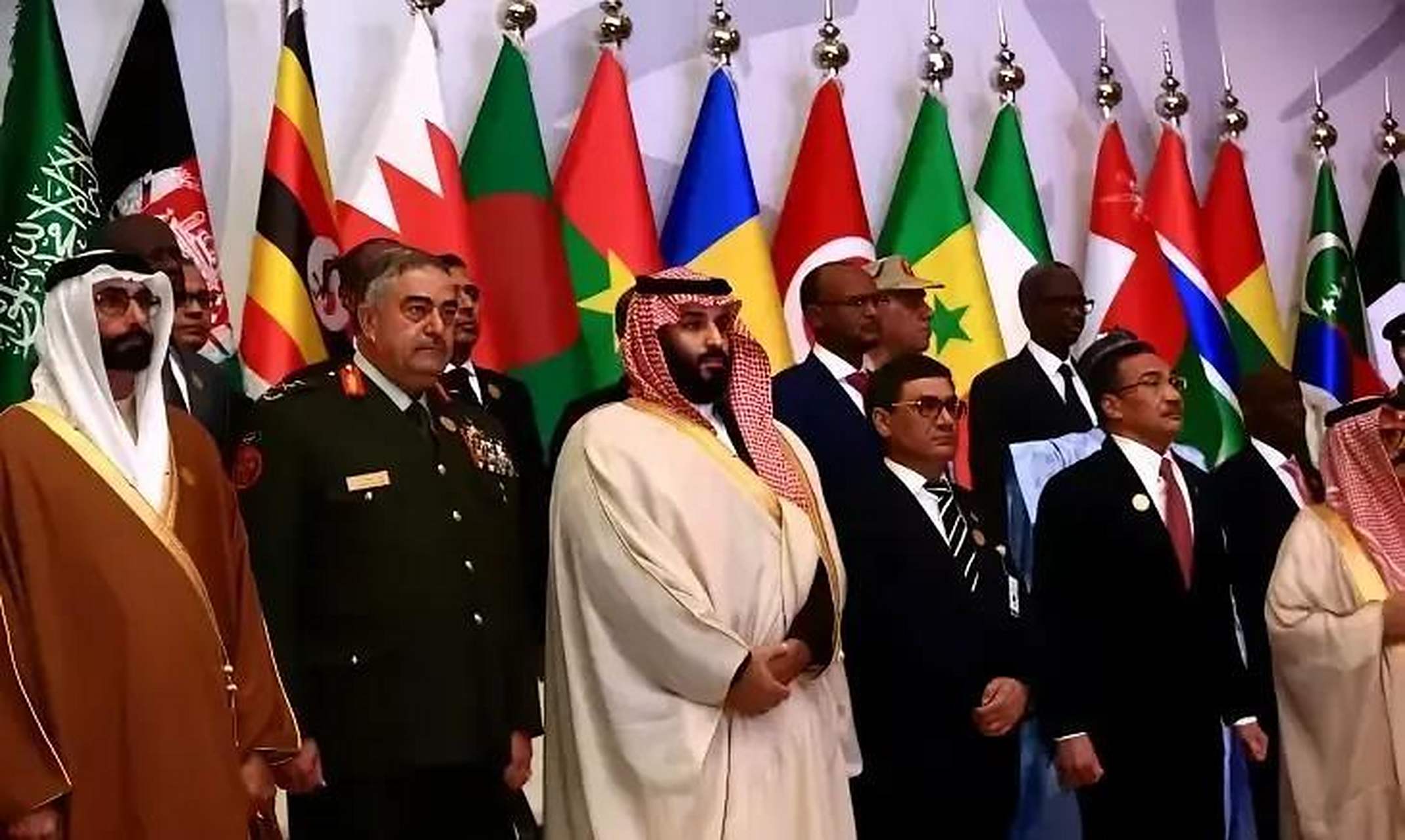 米兰体育官方登录入口-阿曼1-1逼平巴林，欧洲国家联赛平局众多