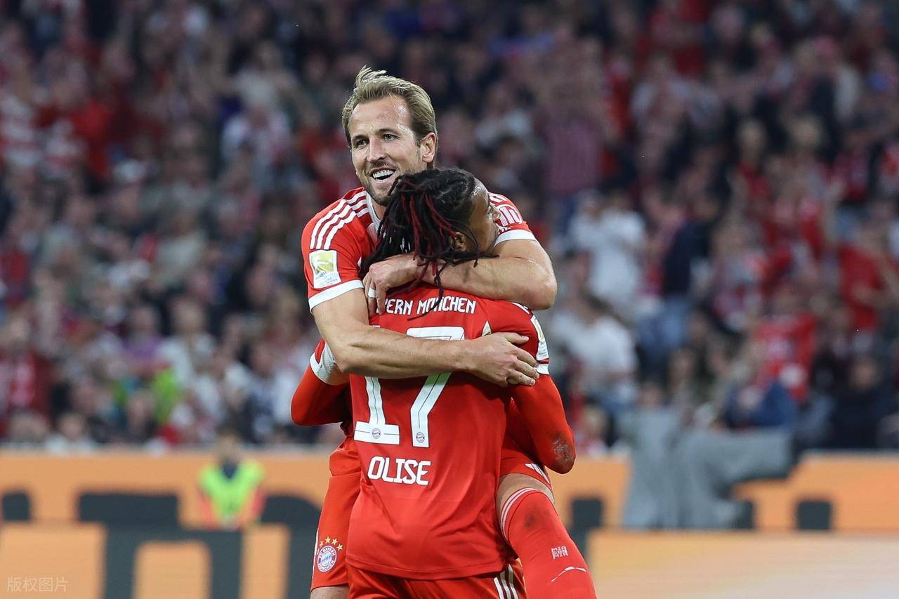 米兰体育新闻-汉堡队战平劲旅，球迷欢呼胜利