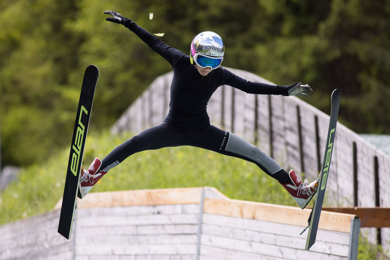 斯洛文尼亚队争分夺秒,全力备战的简单介绍 斯洛文尼亚队争分夺秒,全力备战的简单介绍