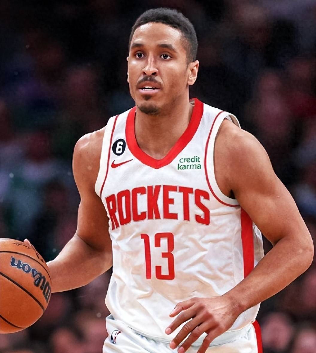 米兰体育中国官网-火箭客场战胜尼克斯，卡佩拉砍下20+20！