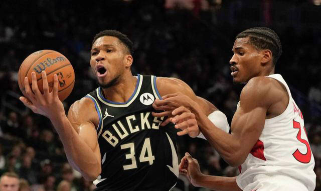 猛龙击败雄鹿,逆转取胜 猛龙击败雄鹿,逆转取胜