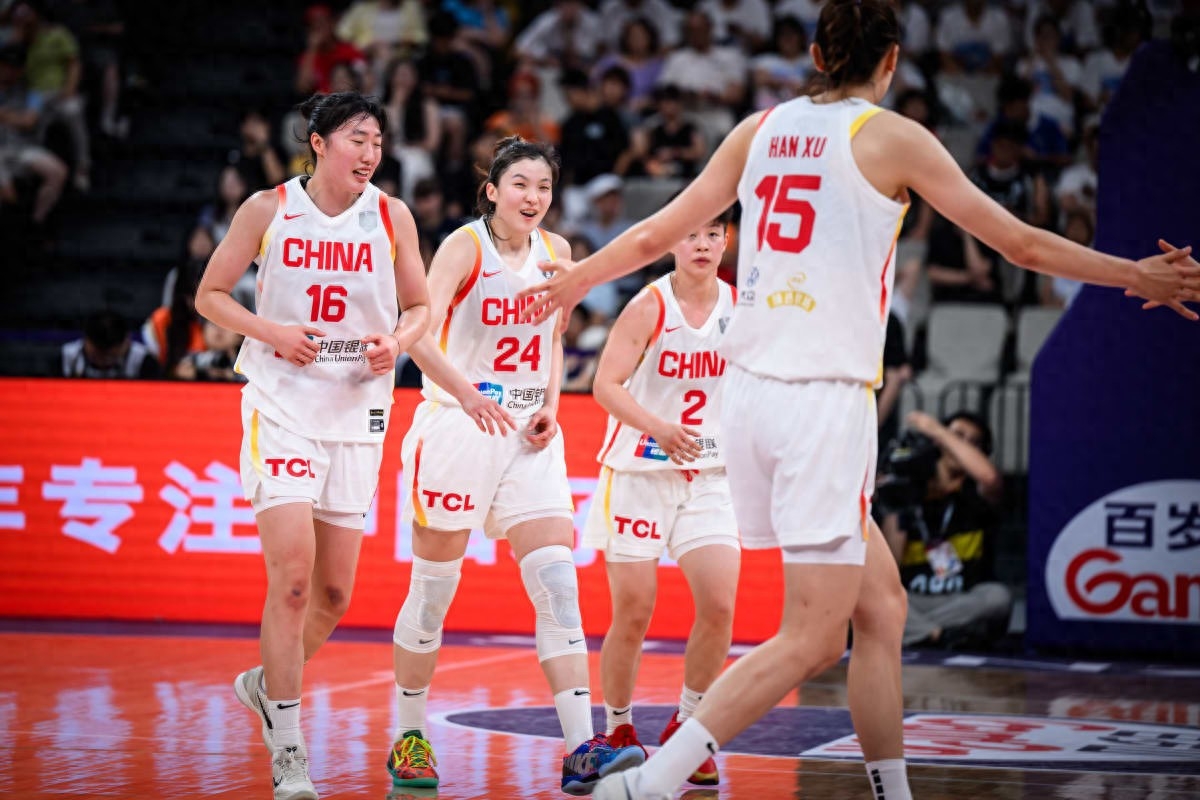 东京奥运篮球赛场：中国女篮力挫法国晋级四强的简单介绍