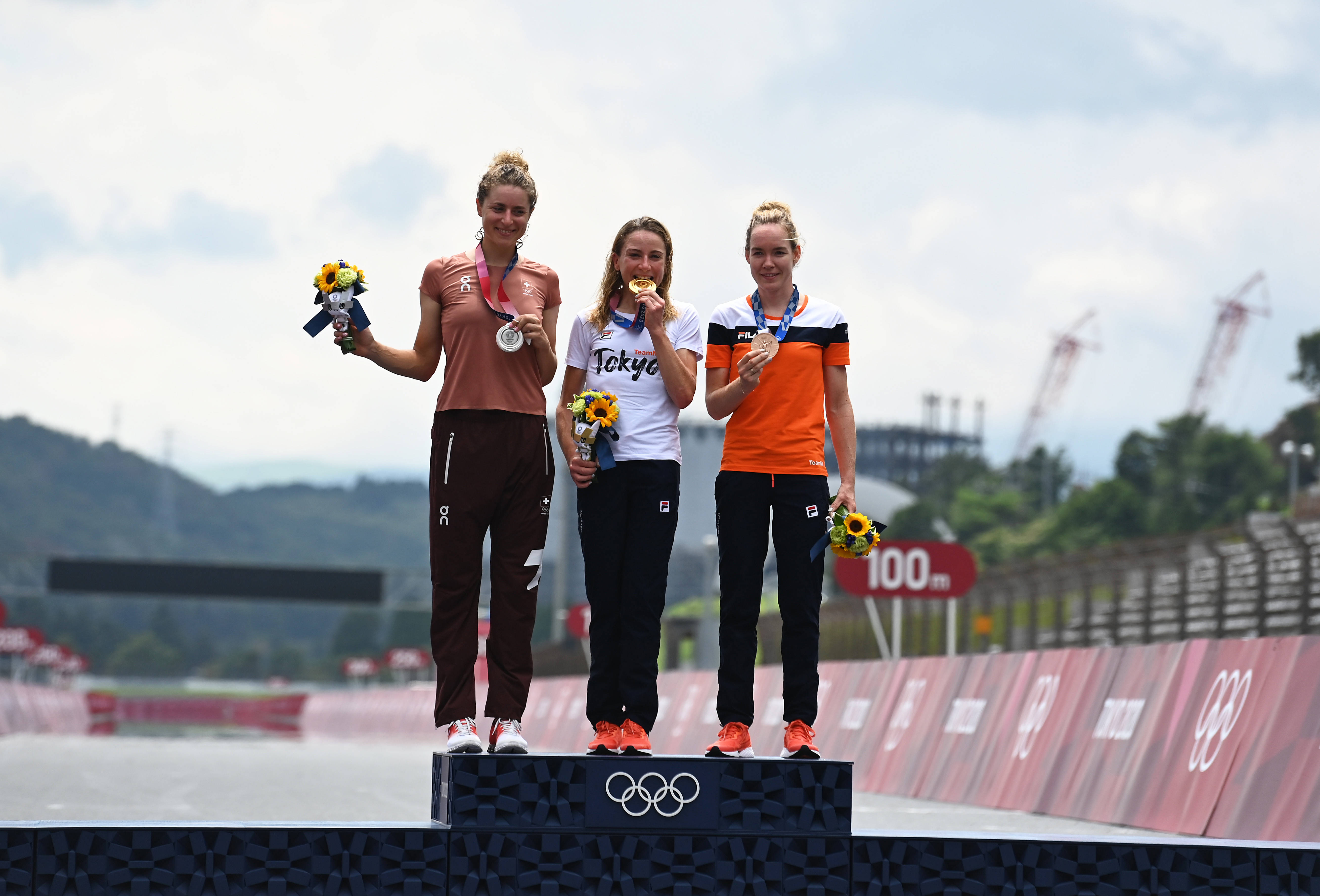 关于瑞士选手登顶领奖台，实力无人能敌的信息