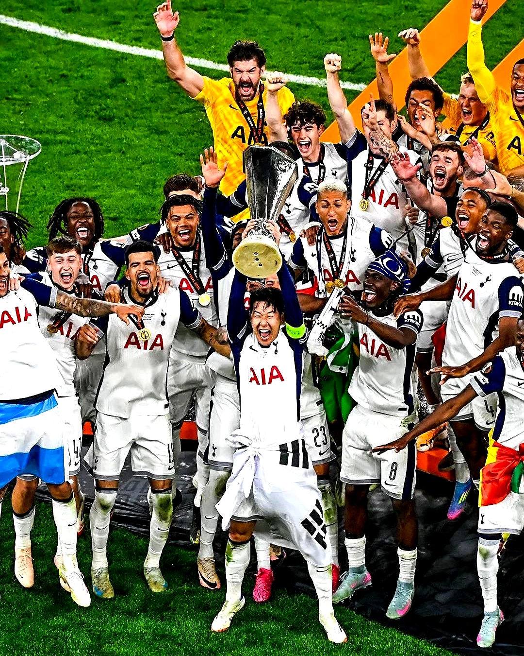 米兰体育亚洲官网-关于阿贾克斯队欧冠赛场上喜获胜利的信息