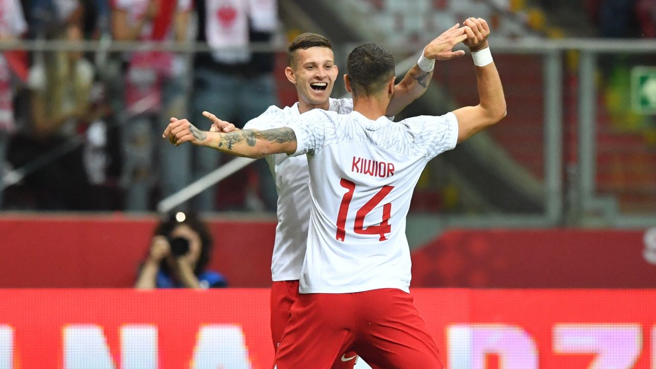 波兰队客场险胜德国队,意欲杀入淘汰赛 波兰队客场险胜德国队,意欲杀入淘汰赛