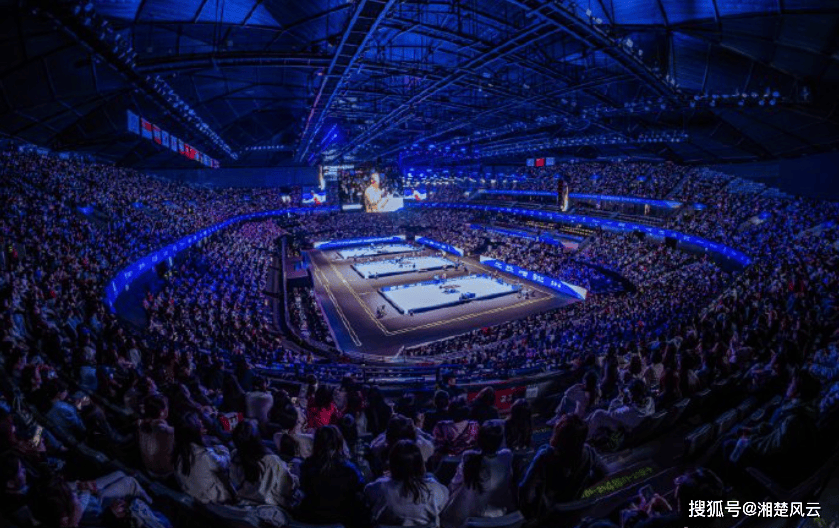 米兰体育vip注册-体育明星齐聚比赛场地，预测谁能夺冠